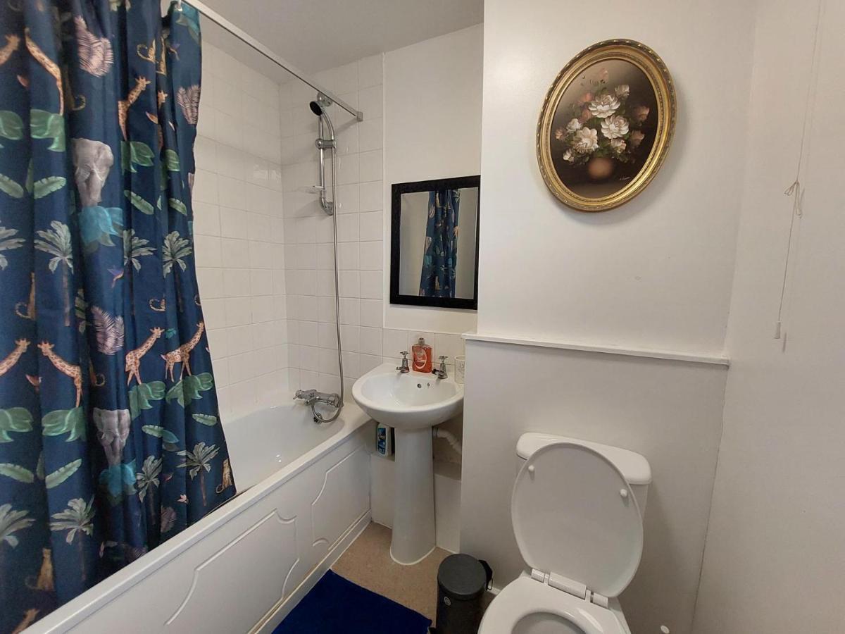 Lovely 2-Bed House In The Heart Of Woodhouse Leeds Leeds  Luaran gambar