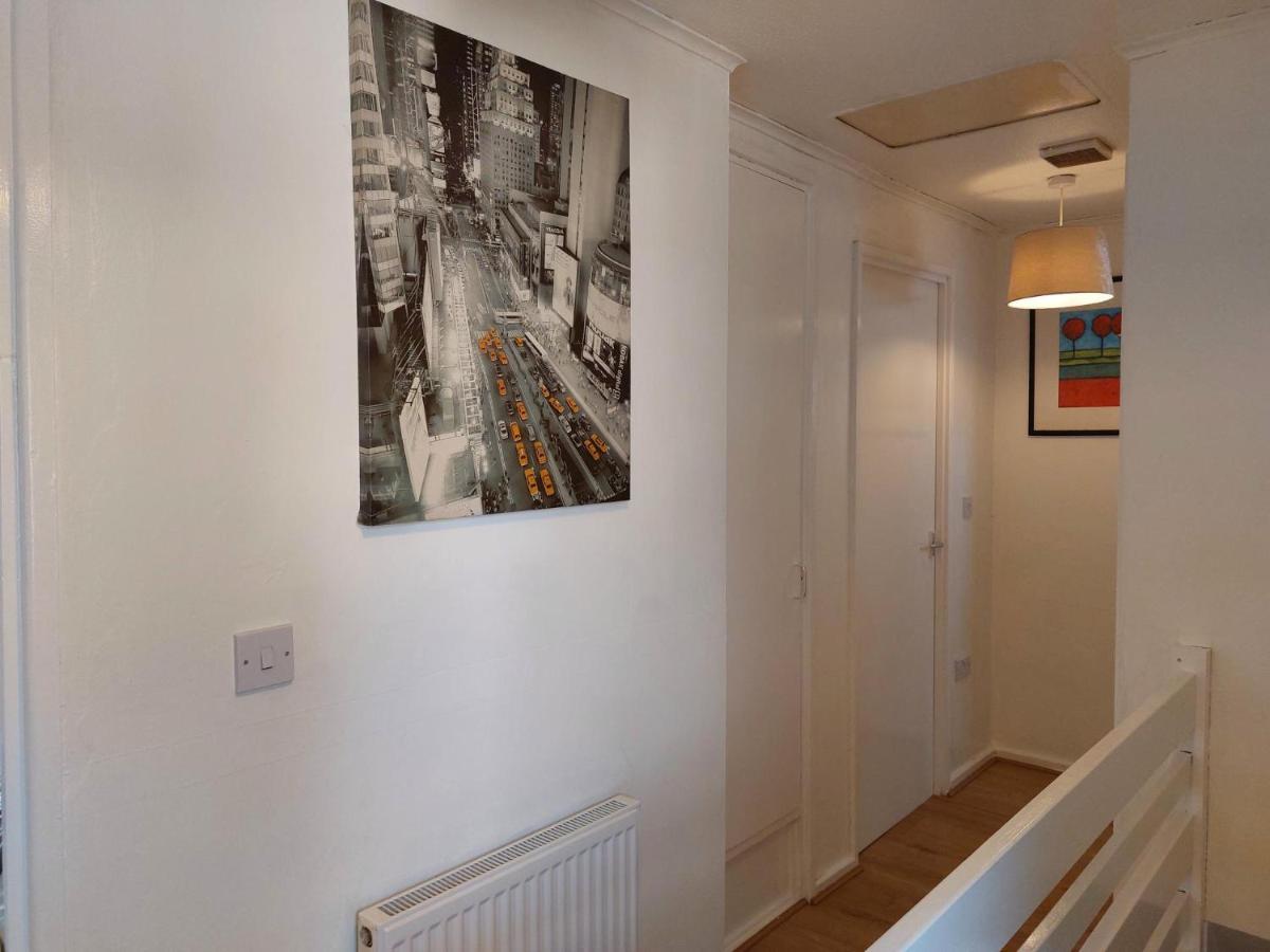 Lovely 2-Bed House In The Heart Of Woodhouse Leeds Leeds  Luaran gambar