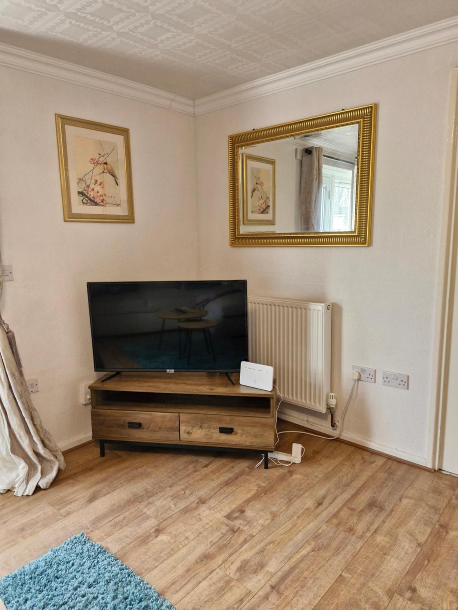 Lovely 2-Bed House In The Heart Of Woodhouse Leeds Leeds  Luaran gambar